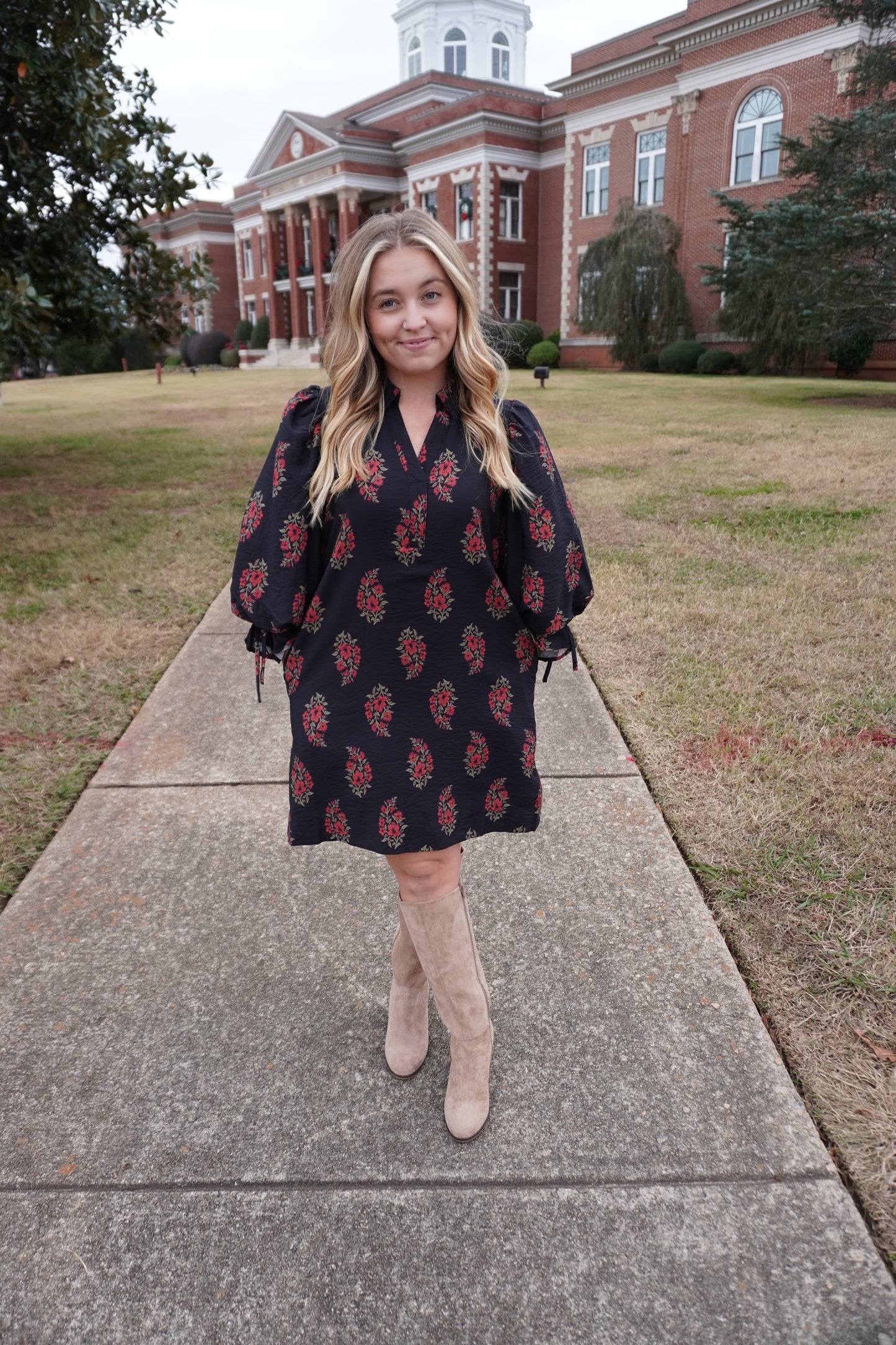 Red Vine Quarter Sleeve Midi Dress