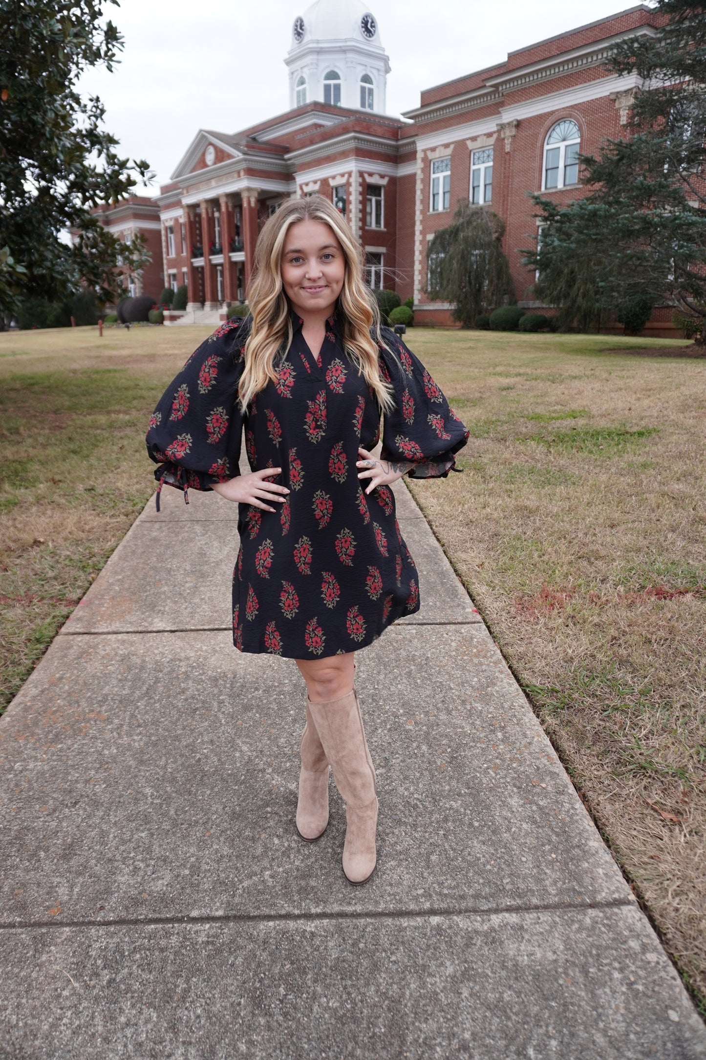 Red Vine Quarter Sleeve Midi Dress